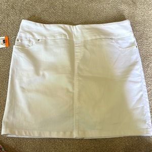 S.C. & Co. white skirt size XXL nwt